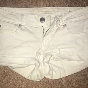 white american eagle shorts